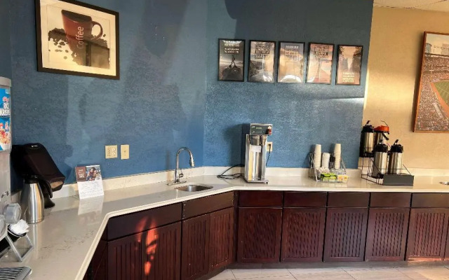 Travelodge by Wyndham Aberdeen