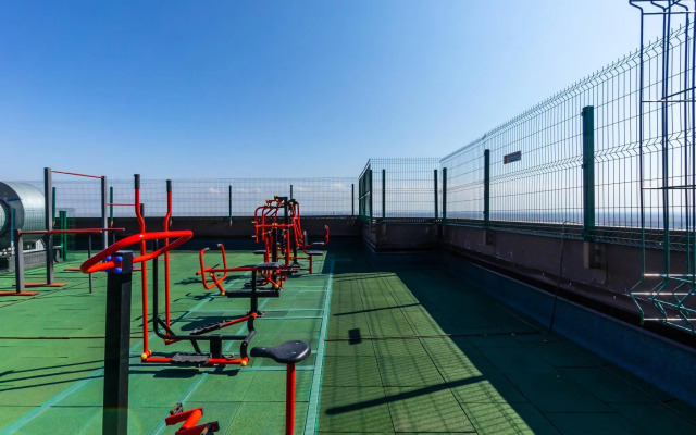 Вершина на переулке Зеркальный