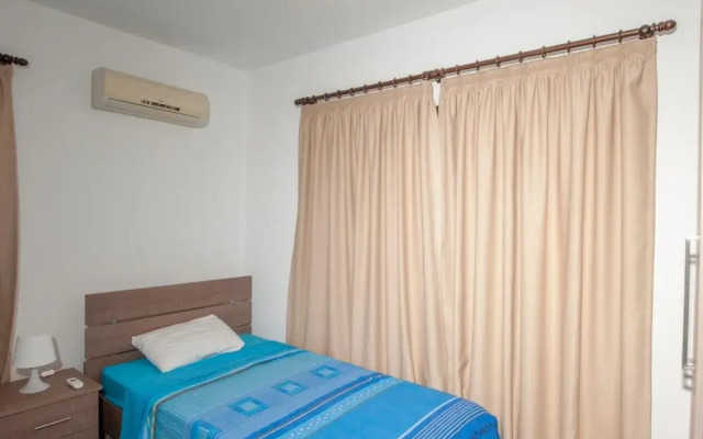 00 HA - HA DE CO A in Ayia Napa