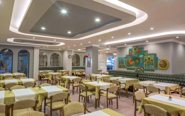Villa Sunflower Hotel
