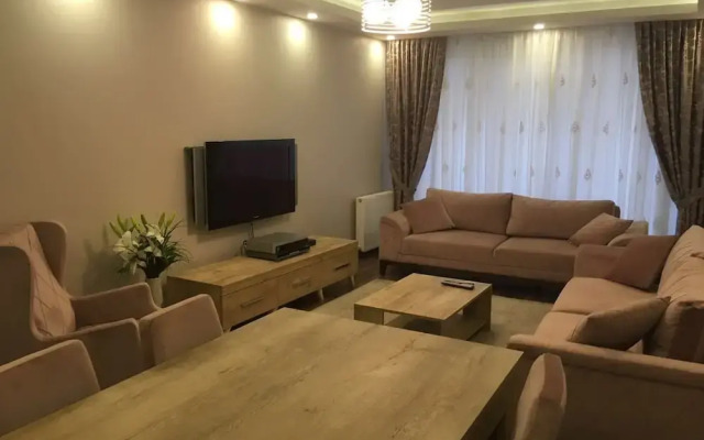 Celik Apartments