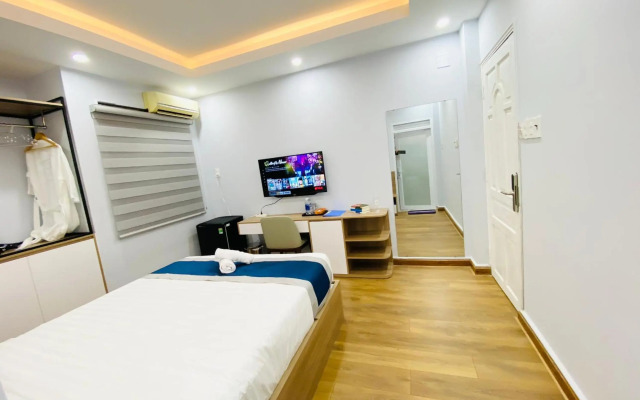 Home Away Homestay, City Center, D1