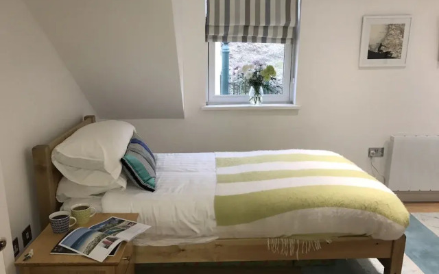 Beachcombers Apartments