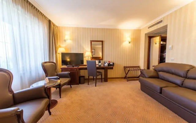 Ramada Hotel and Suites Bucharest North