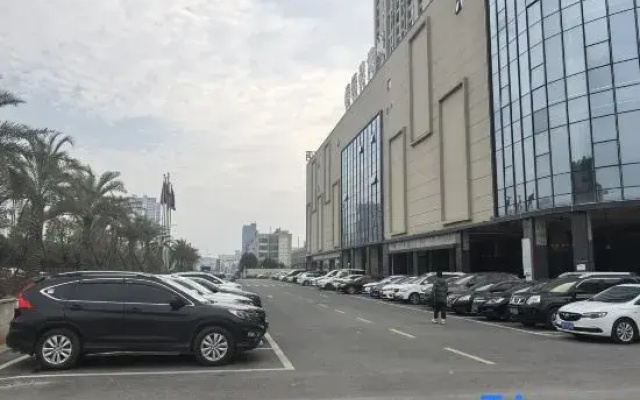 Yinshan Lake Hotel