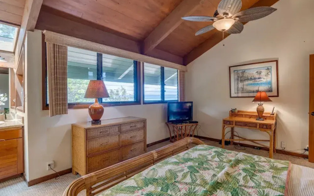 Kahana Outrigger #2b1 3 Bedroom Condo by RedAwning