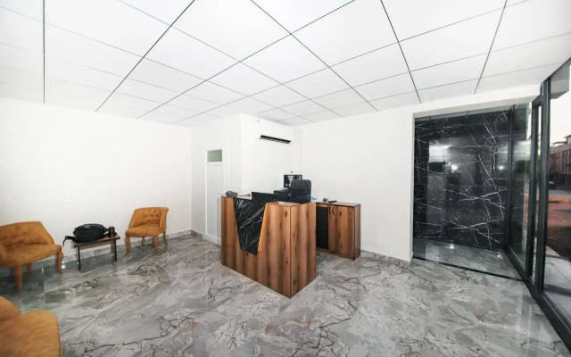 Adam Apart Hotel 2