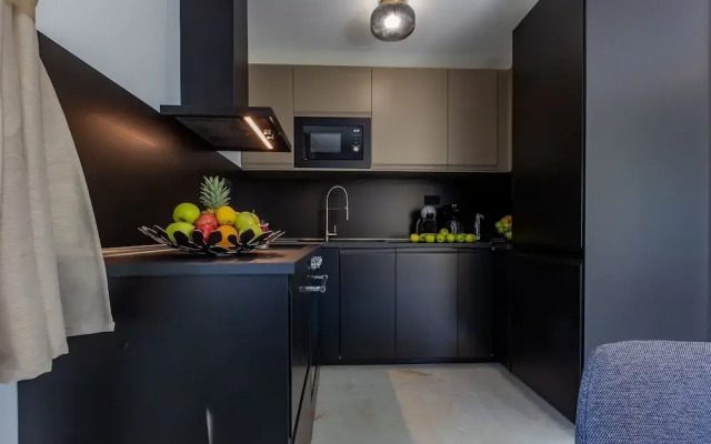 Exquisite Prestige Luxury Apartments With Shared Pool