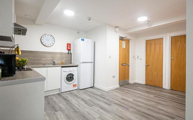 Phoenix Court - By Resify