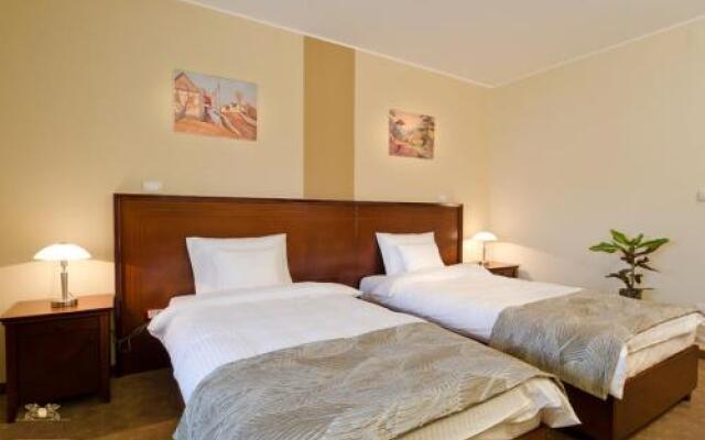 Garni Hotel Semlin BB