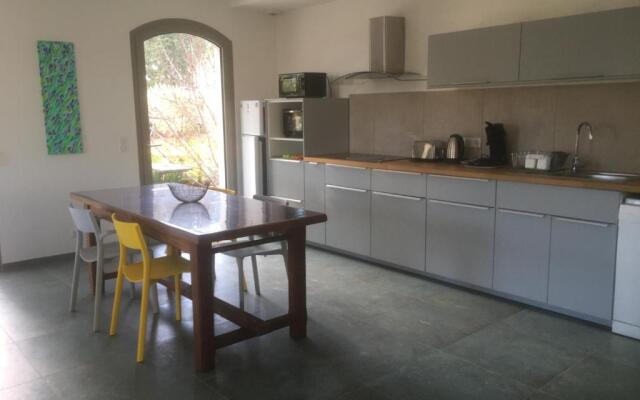 Maison neuve + piscine dans parc arboré proche mer