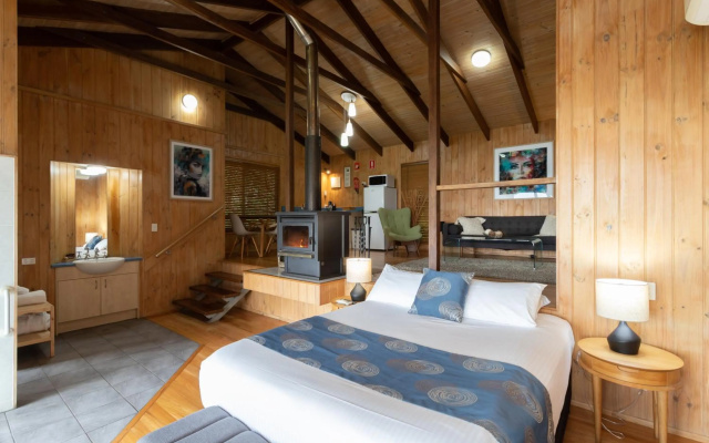 Treetops Seaview Montville – Guest Rooms – Montville