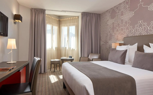 Timhotel Opera Blanche Fontaine