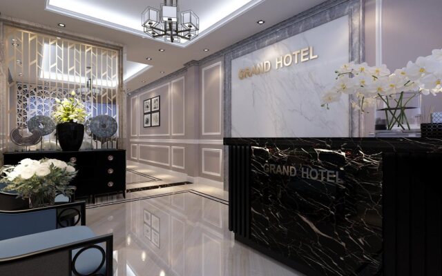 S Central Hotel & Spa