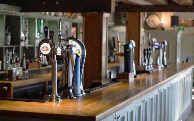 The Greyhound Inn, Pub and Rooms