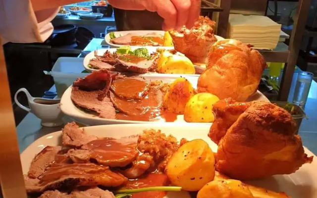 Usk And Railway Inn