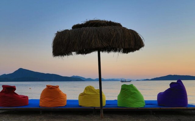 Blu Brezza Marine Hotel