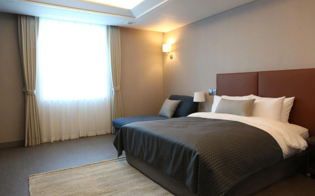Polaris Hotel