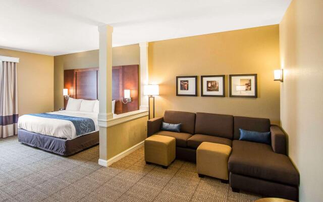 Comfort Suites Dodge City