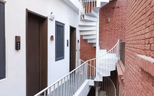 Yearning Courtyard Homestay