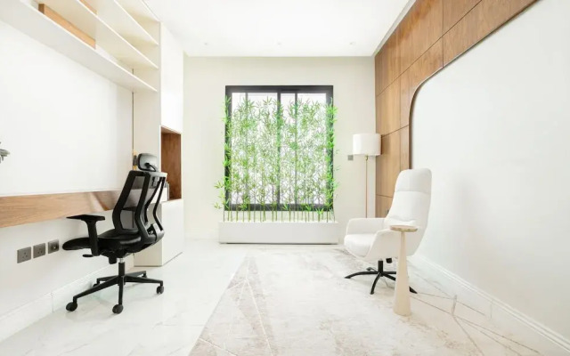 Luxurious 2-bedroom Flat With Relaxation Space