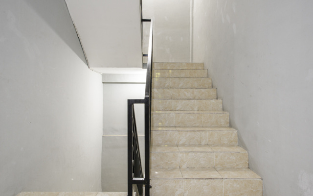 RedDoorz @ Jemursari Surabaya 2