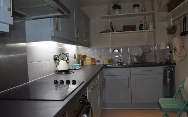 Modern and Homely 2 Bed Flat in Whitechapel