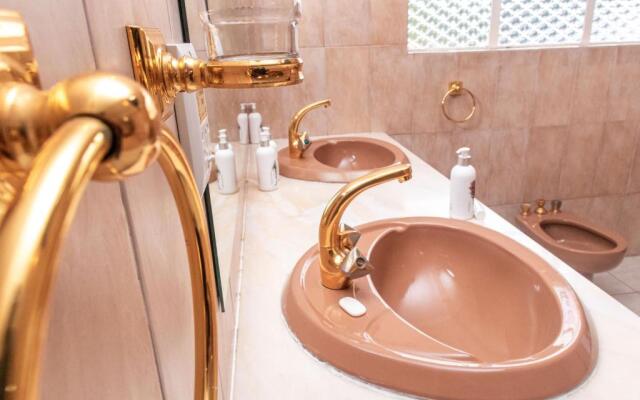 Chic Guest House