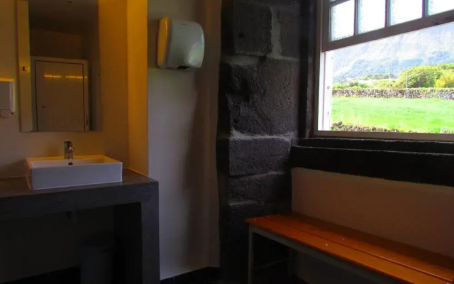 Azores Youth Hostels - Pico