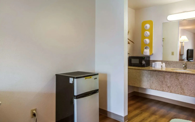 Motel 6 Vancouver, WA