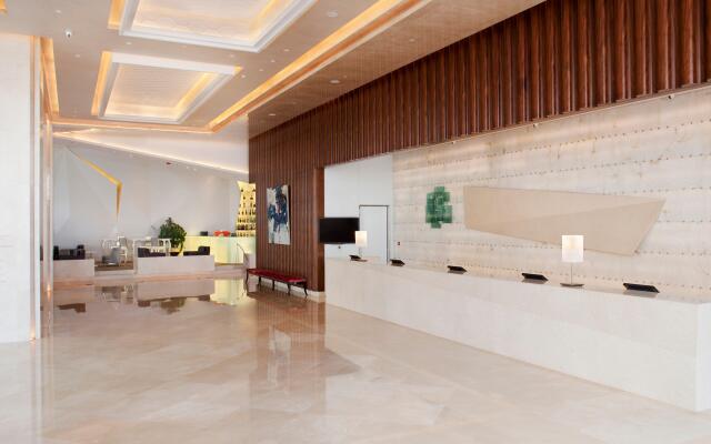 Holiday Inn Beijing Focus Square, an IHG Hotel