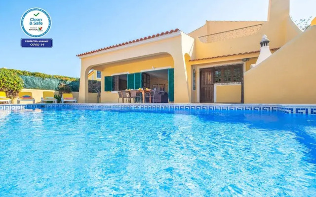 Villa Royal Sandals