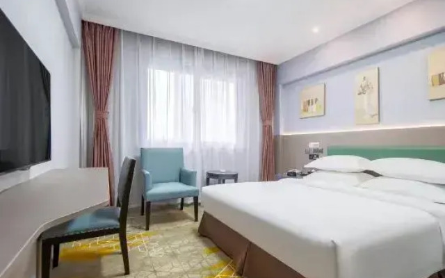 7722 Boutique Hotel