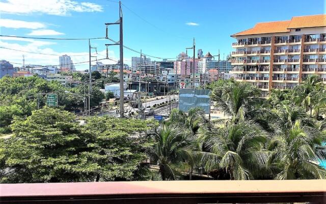 "royal Hill Resort Pattaya Corner Condo With sea & Pool Views"