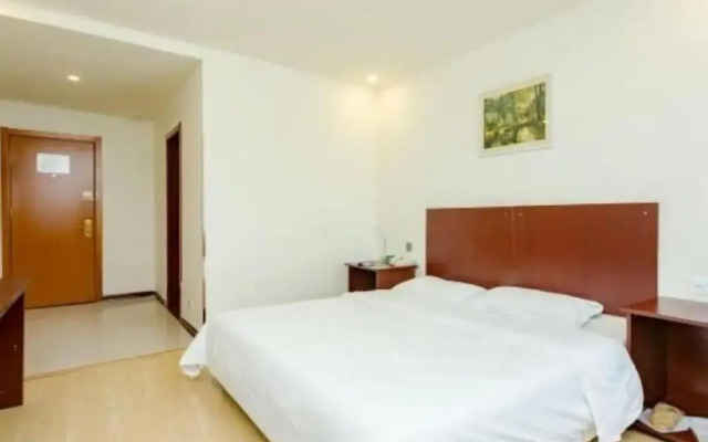 GreenTree Alliance Jinan Licheng Town Yaohua Road Yaoqiang Airport Hotel