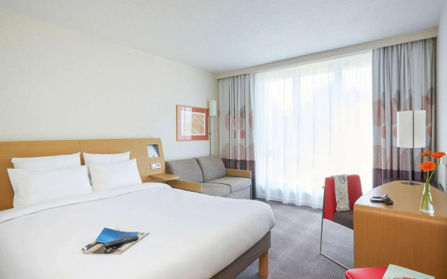 Novotel Lens Noyelles