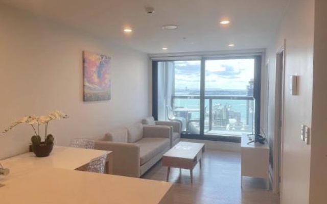 180 Degrees Seaview and Harbor View 2 bedroom Apt – Guest Rooms – Auckland