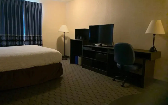 Super 8 Swan River MB