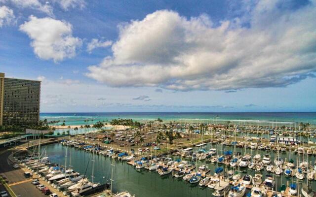 Ilikai Marina 1192
