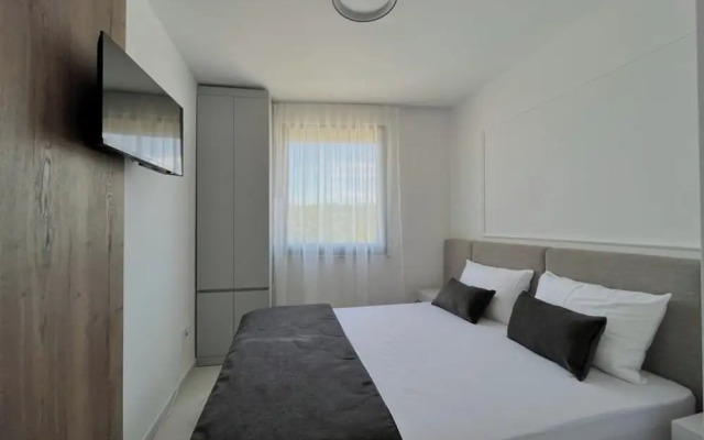 Zados Luxury Residence