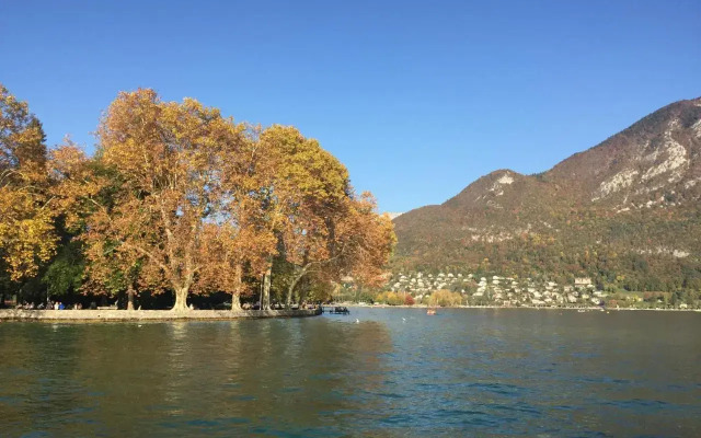 The One Suite Annecy