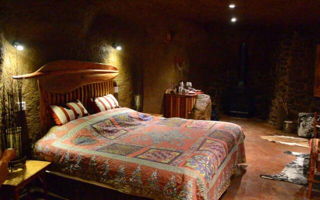 Antbear Drakensberg Lodge