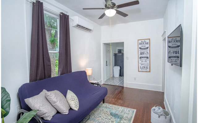 Embrace Tranquility 1br/1ba Near Downtown