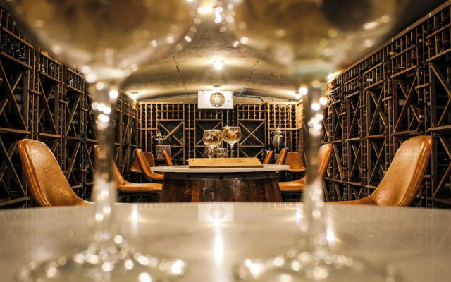 Chateau Merrimack Resort & Spa