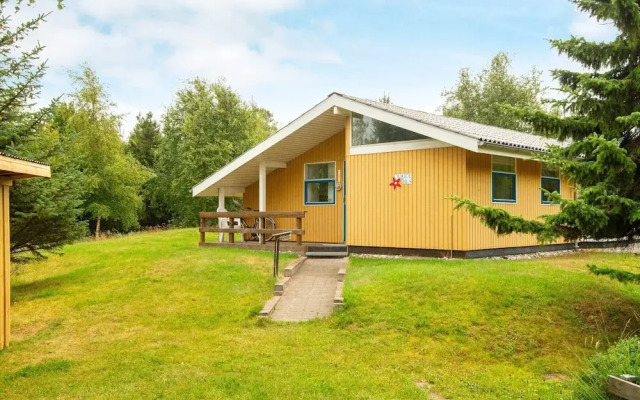 Pleasant Holiday Home near Jutland with Terrace