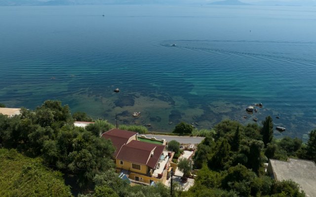 9 Muses Sea View Studios Benitses Corfu
