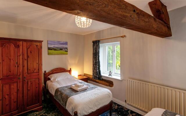 Marton Arms Hotel