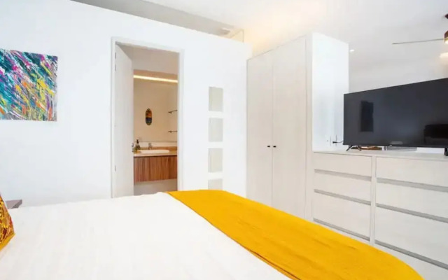 Apartamento cerca a la Playa Brucerias