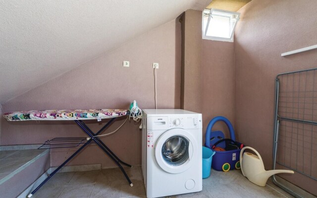 Awesome Home in Zadar With Wifi and 3 Bedrooms