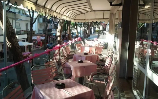 Hotel Caravelle